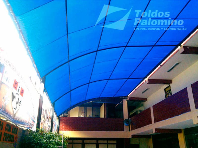 Toldo para patio de colegio
